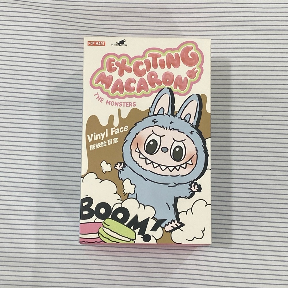 AUTHENTIC Labubu "Exciting Macaron" (Lychee Berry)